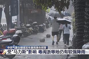 杨毅：要本土教练带队这成绩早下课了 这体现了篮协对乔帅的尊重